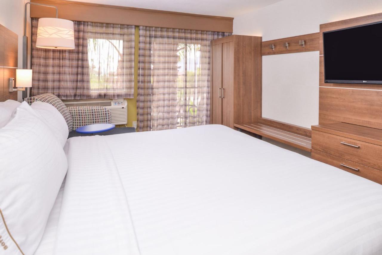 Holiday Inn Express Palm Desert By Ihg Buitenkant foto