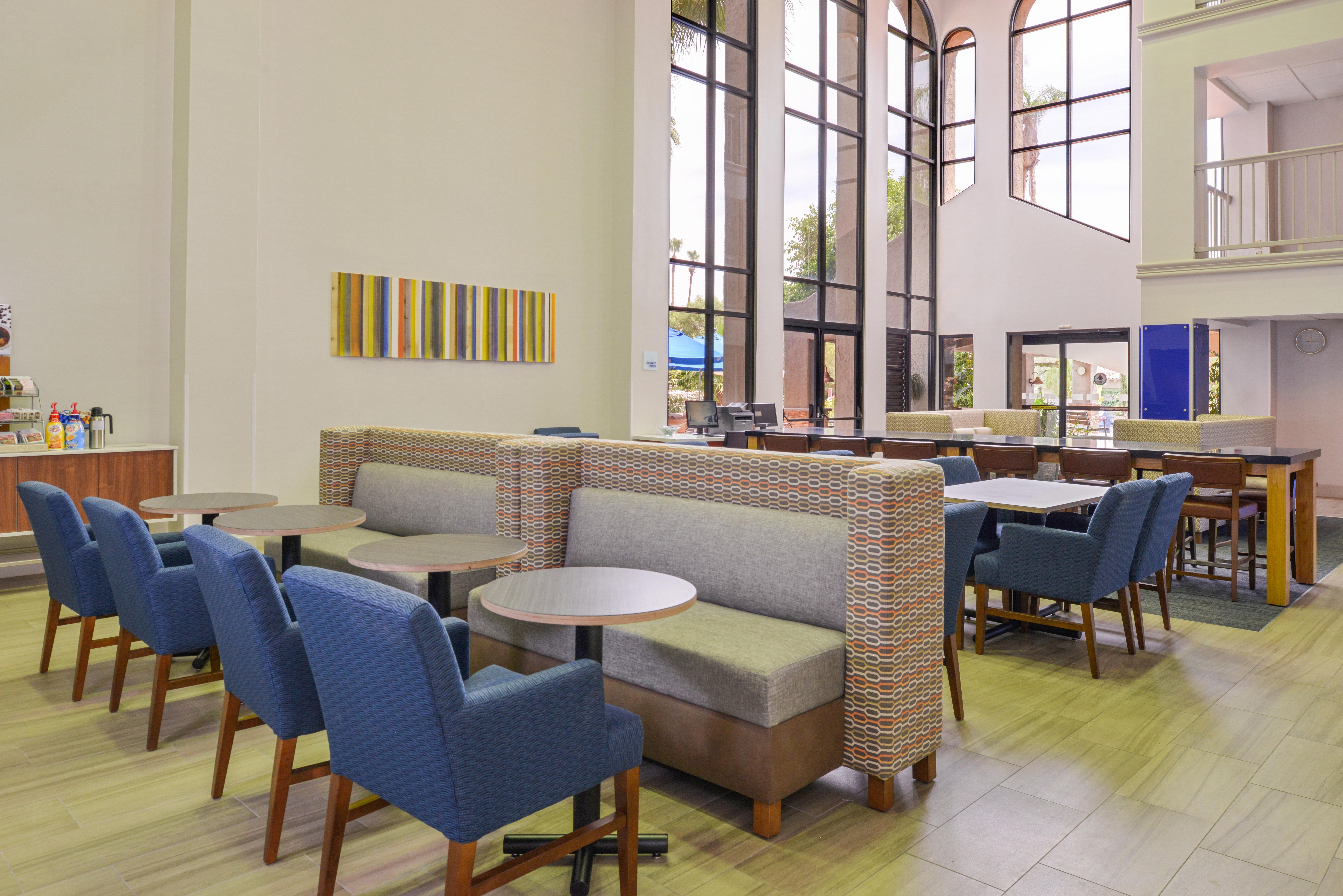 Holiday Inn Express Palm Desert By Ihg Buitenkant foto